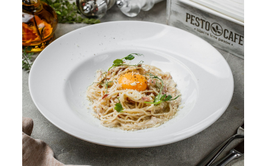 Spaghetti with Carbonara sauce