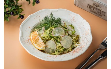 Young cabbage salad with oil