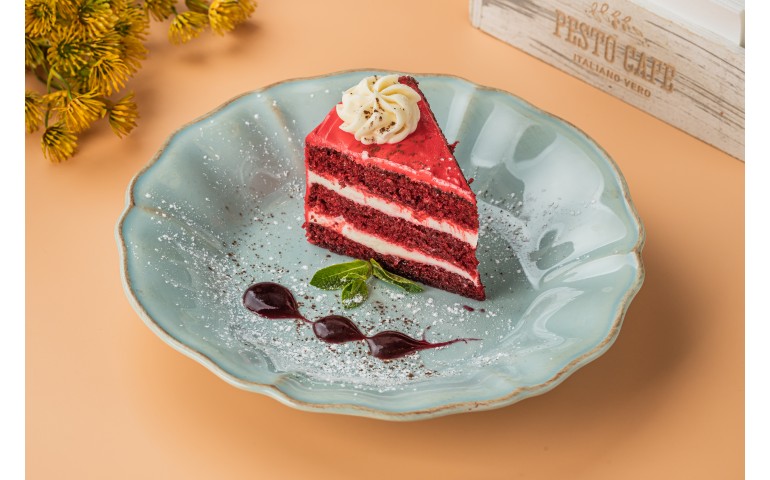 Червоний Оксамит  – Pesto Cafe