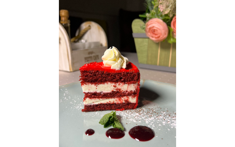 Червоний Оксамит  – Pesto Cafe